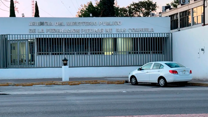 Detienen a hombre con dos armas de fuego en Coahuila