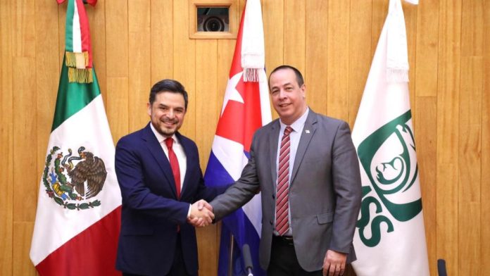 Gobierno de Cuba busca ampliar convenio médico con IMSS hasta el 2025