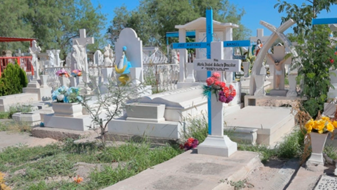 Hombre dispara arma en panteón tras visitar la tumba de un familiar en Saltillo