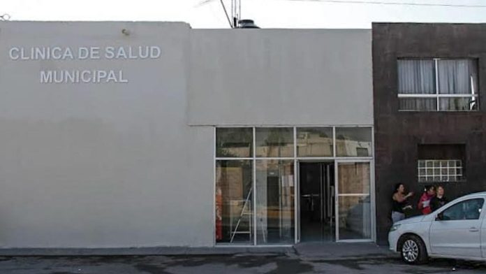 Joven denuncia a su madre y padrastro por agresión física en Durango