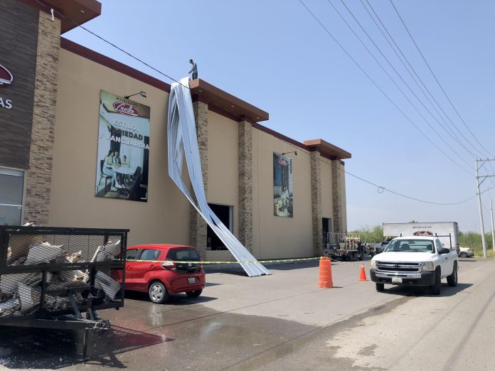 Muy temprano iniciaron labores de reparación