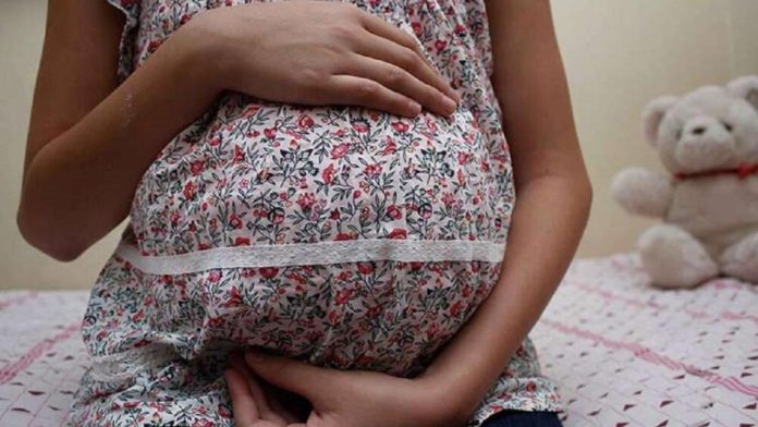 Por celos, hombre golpeó a su novia embarazada en Saltillo