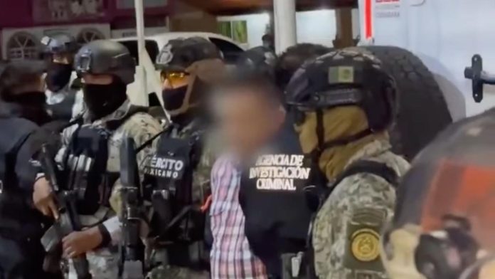 Presunto operador de grupo delictivo es detenido por autoridades en Jalisco