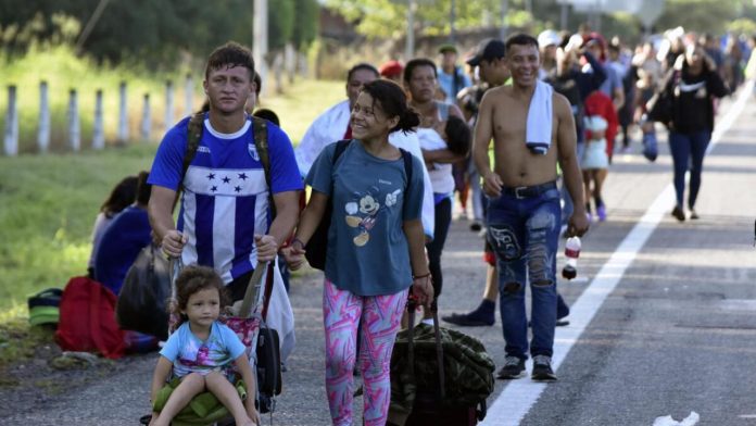 SRE niega aumento masivo de migrantes al concluir gestión de AMLO