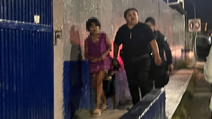Policía resguardan a hermanitas que estaban solas en una vivienda