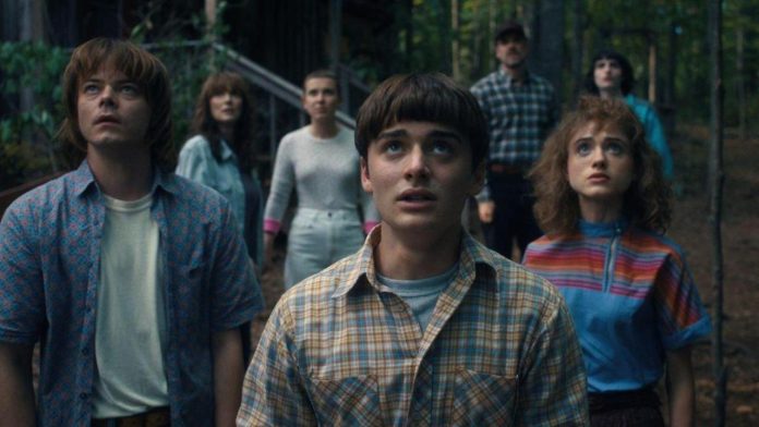Actor de 'Stranger Things' expulsado de bar en Nueva York por comportamiento agresivo