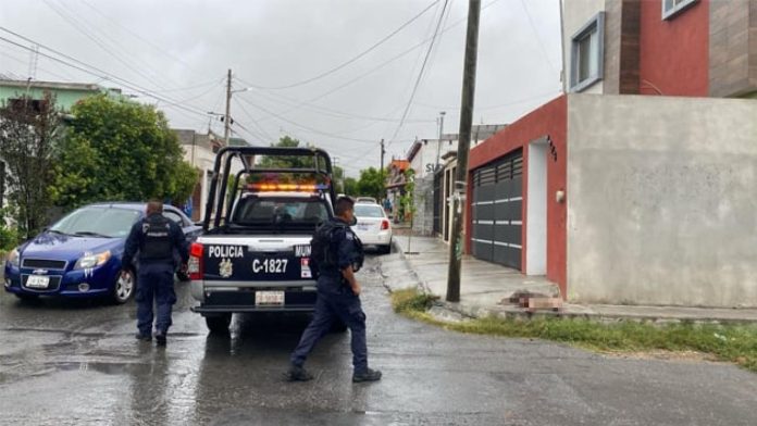 Mujer ataca y mata a perro con un cuchillo en Coahuila