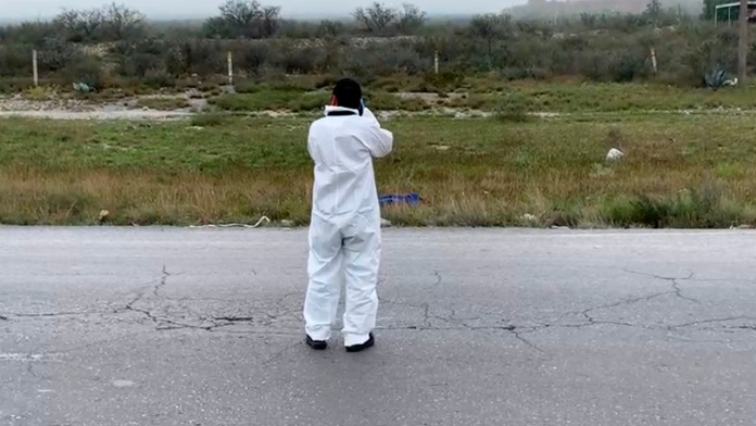 Encuentran cuerpo en descomposición en la carretera 57
