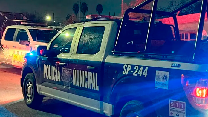 Niño provoca choque en Monclova; tomó la camioneta de su papá para jugar