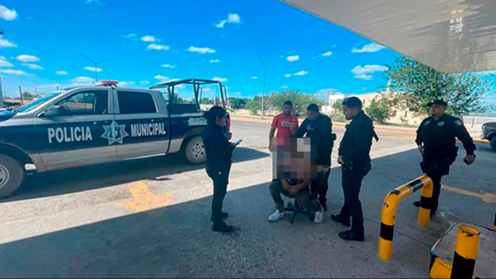 Por negarse a pagar un trabajo: Hombre ataca a hachazos a otro en Coahuila