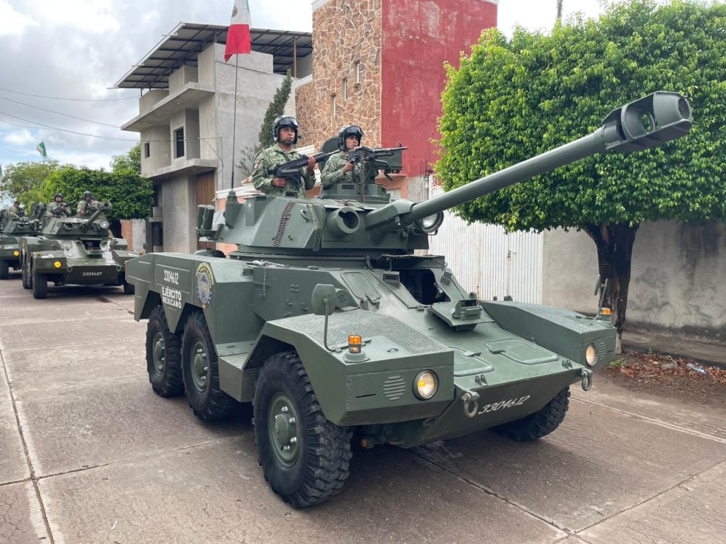 Ejército Mexicano se une a la celebración del 147 aniversario del municipio de Aguililla, Michoacán