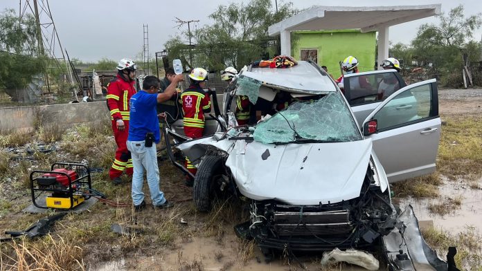 Fatídico choque contra tráiler muere madre de familia