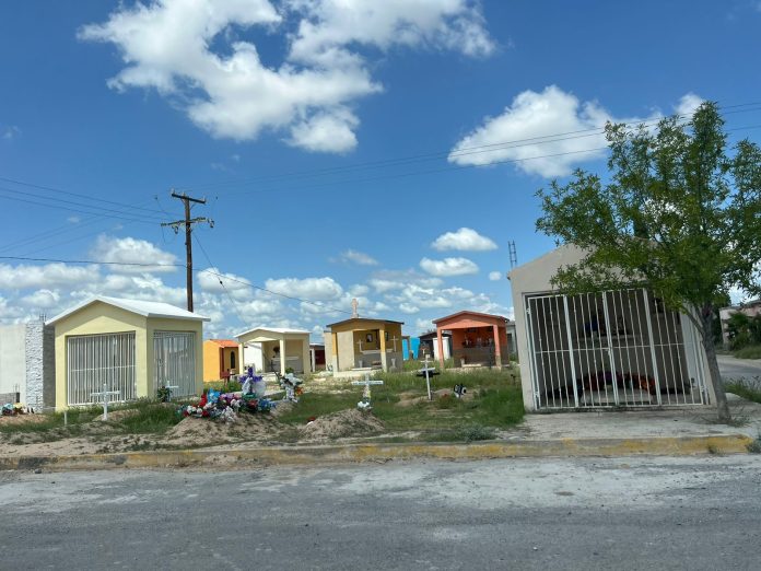 Donan terrenos de panteón a sambonenses de escasos recursos