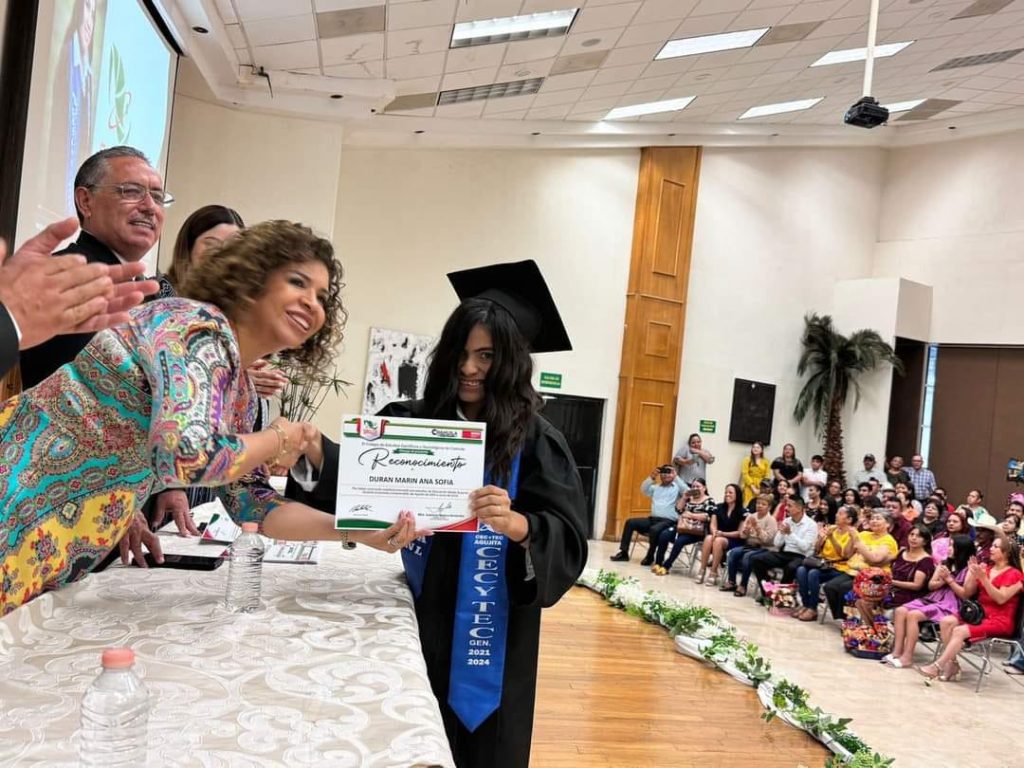 Apoyo total a la Educación por Súper Gutiérrez