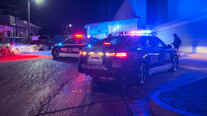 Taxi atropella a mujer al salir de un bar en Monclova