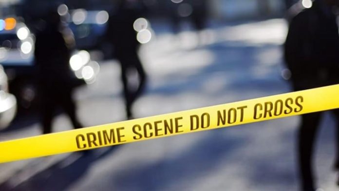 Profesor herido de gravedad tras ataque con cuchillo por dos estudiantes