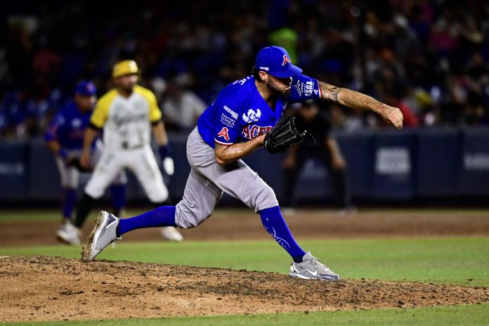 Sultanes pega primero en el Clásico del Norte