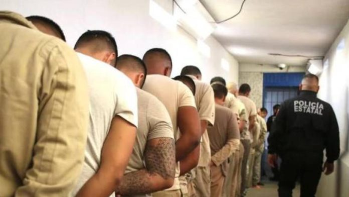 Buscan ofrecer empleo a reclusos del penal de Monclova
