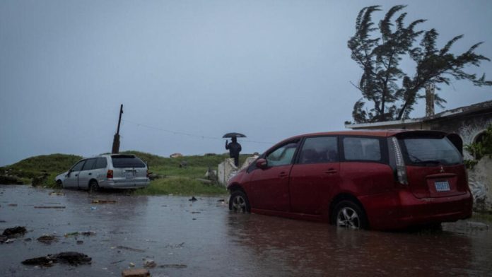 Clima para el 4 de julio Huracán Beryl traerá lluvias torrenciales en estos estados