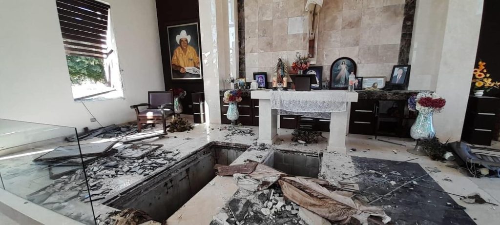 Roban restos de capilla familiar de Dámaso López "El Licenciado"