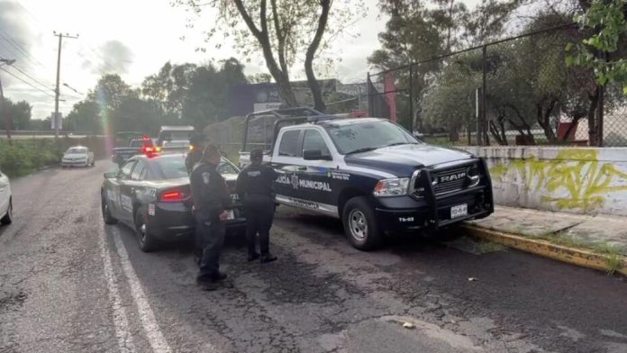 Encuentran cuerpo golpeado y envuelto en bolsas de plástico