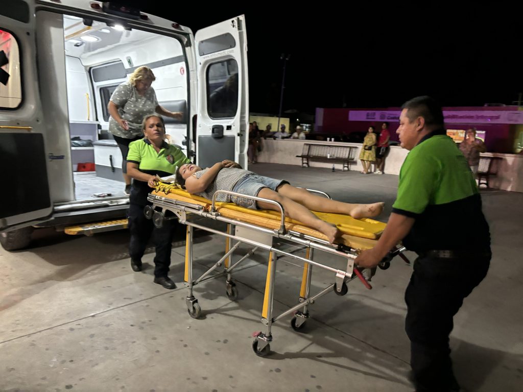 Una mujer sin vida y dos lesionados dejó volcadura en San Buena