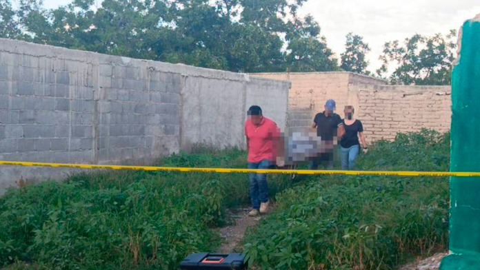 Mujer encuentra a su tío sin vida en un terreno de Coahuila