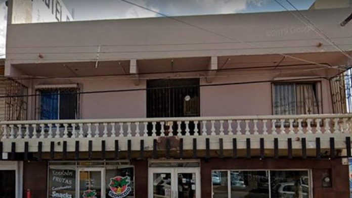 Reporte de hombre muerto en hotel de Monclova moviliza a policías