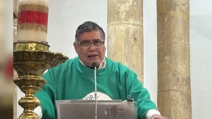 Tóquense el corazón y sacrifíquense un poco haciendo algo más por este pueblo”