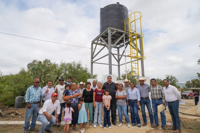Chema Morales Padilla entregó obras en la comunidad Congregación San Felipe
