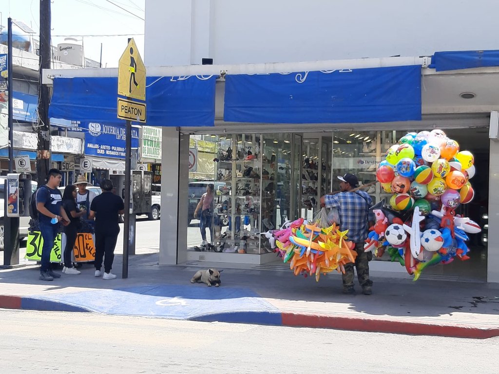 Se derrumba ventas de comercio en Monclova