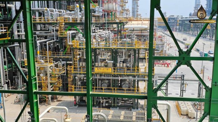 Pemex se prepara para iniciar operaciones en la refinería Olmeca