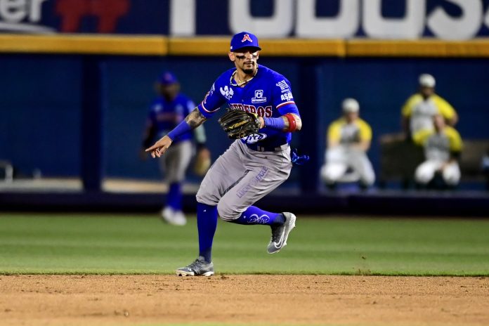 Acereros silencia el Palacio Sultán y obliga al séptimo partido