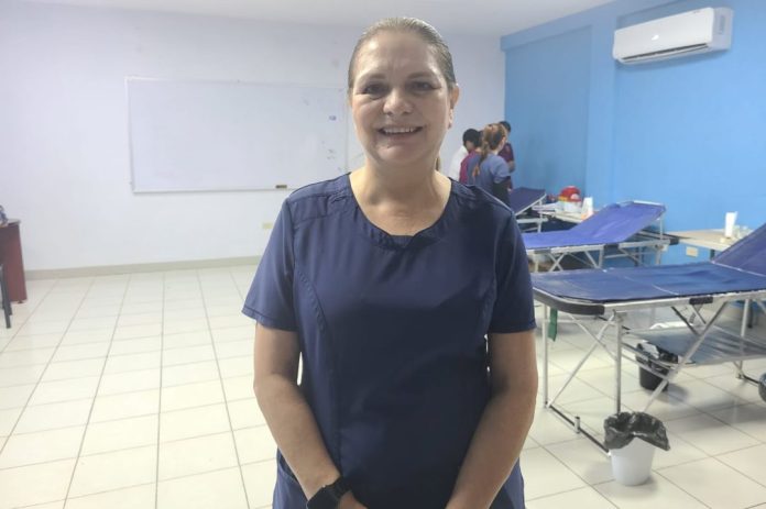 Guadalupe Chávez, Químico del Banco de Sangre