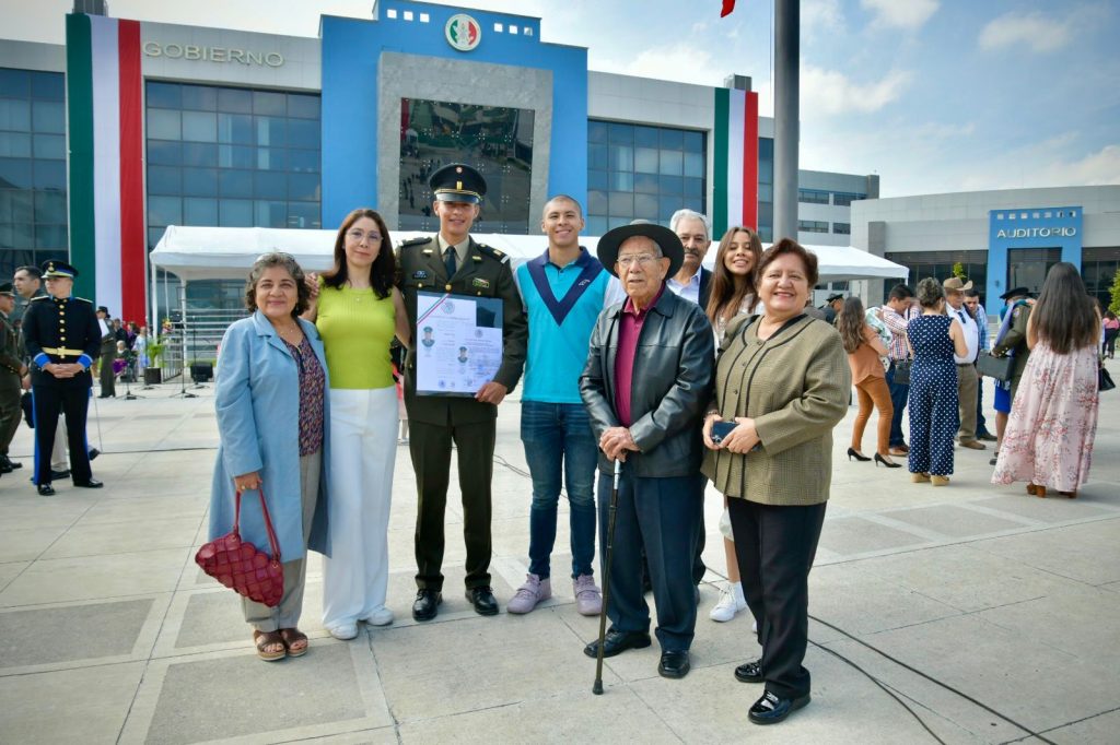 Graduación de la Escuela Militar de Ingenieros