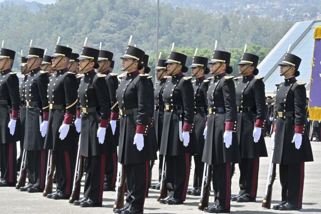Cadetes del Heroico Colegio Militar y del Colegio del Aire participarán en la ceremonia del XLV Aniversario de la Constitución del Ejército de Nicaragua