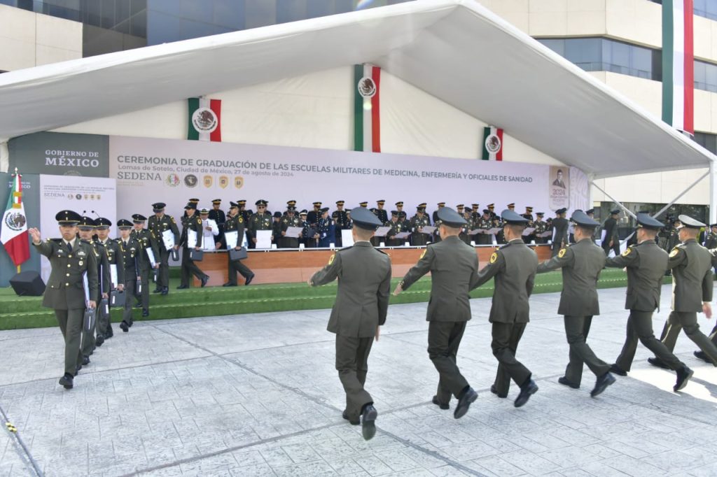 El Ejército Mexicano gradúa a 251 profesionales de la salud