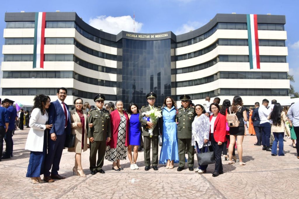 El Ejército Mexicano gradúa a 251 profesionales de la salud