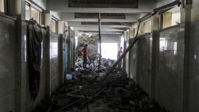 Ataque en escuela deja 13 niños sin vida