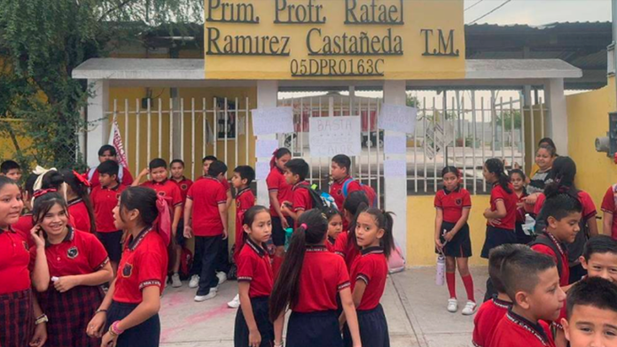 Escuela primaria realiza emotivo homenaje en memoria de Leonel, niño de 8 años fallecido