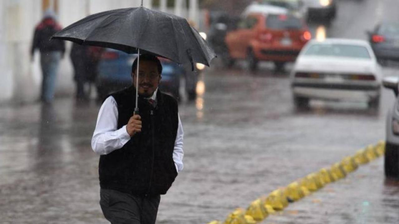 Frente frío trae fuertes lluvias y temperaturas más frescas a Coahuila