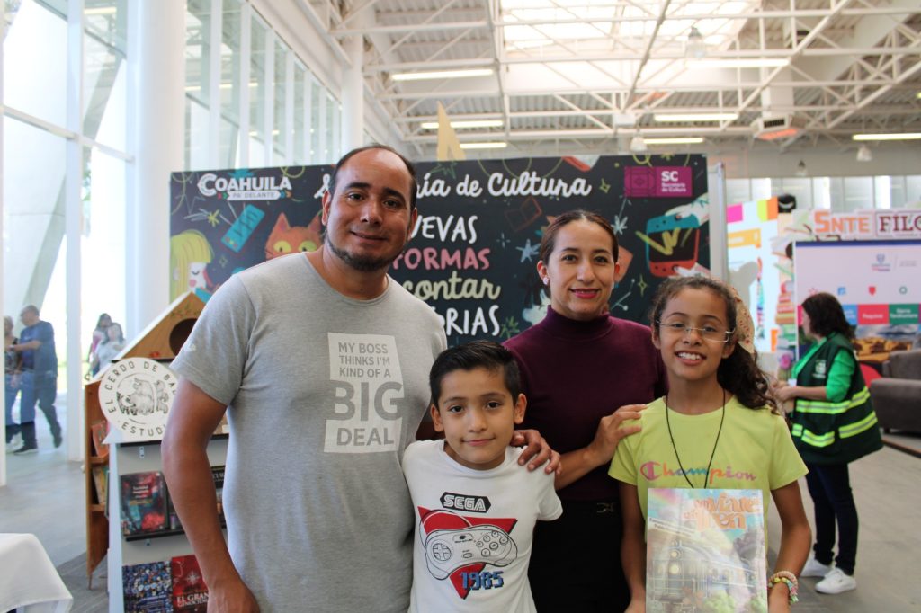 Concluye con éxito la Feria Internacional del Libro de Coahuila "Leer es de Gigantes"