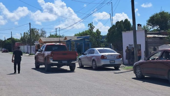 Policías y socorristas acudieron al domicilio en el barrio 2 en Barroteran