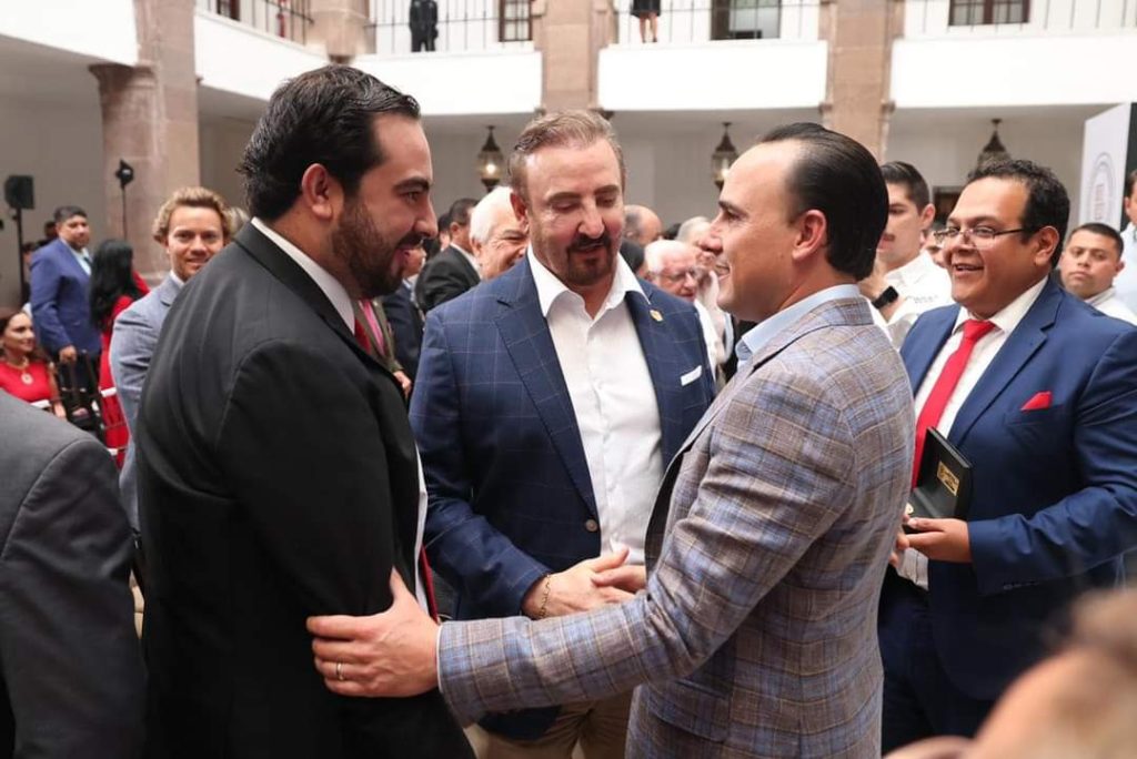 Reitera Manolo su compromiso de garantizar el ejercicio de la libre expresión en Coahuila