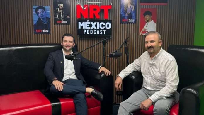 Rolando González Treviño y Rolando Andrée González Michelena inauguran set de NRT Podcast
