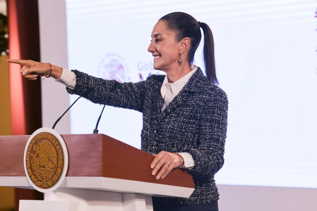 Claudia Sheinbaum anuncia lineamientos de vida saludable para promover alimentación sana en todas las escuelas del país