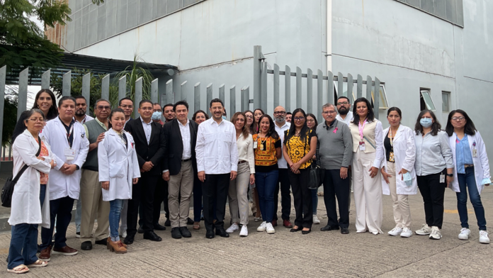 En Oaxaca, director general del Issste supervisa Hospital Regional 