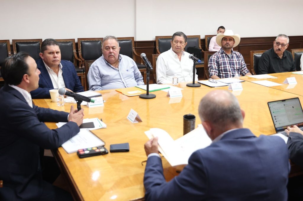 Se reúne gobernador con alcaldes electos de las regiones Norte y 5 Manantiales