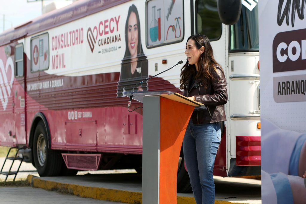 Un cambio con amor a Coahuila: Inaugura Cecilia Guadiana en Saltillo Consultorio Móvil