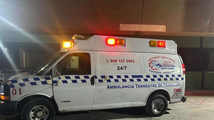 Mujeres terminan en el hospital tras volcar en una cuatrimoto